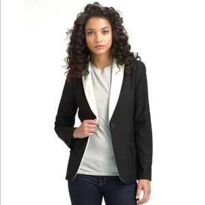𝅺nwot Elizabeth and James Sammi tuxedo blazer sz 6